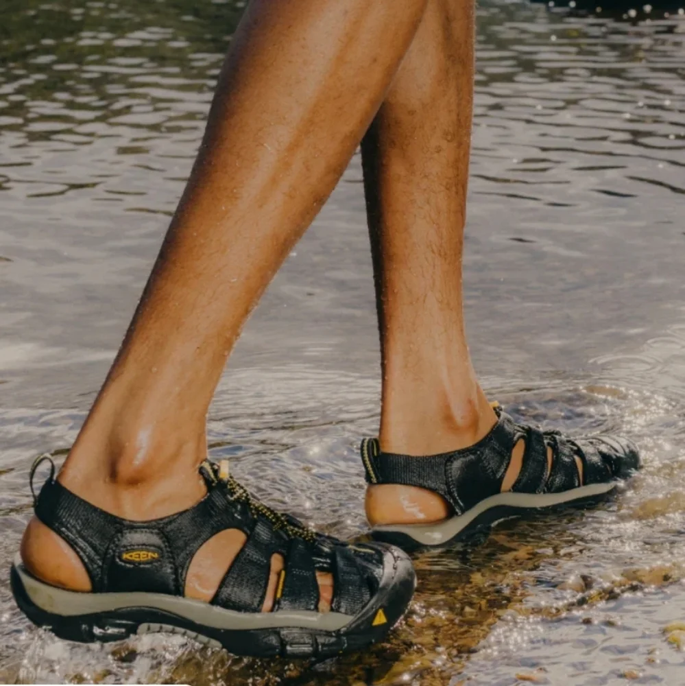 Keen Newport H2 Sandals Size 7